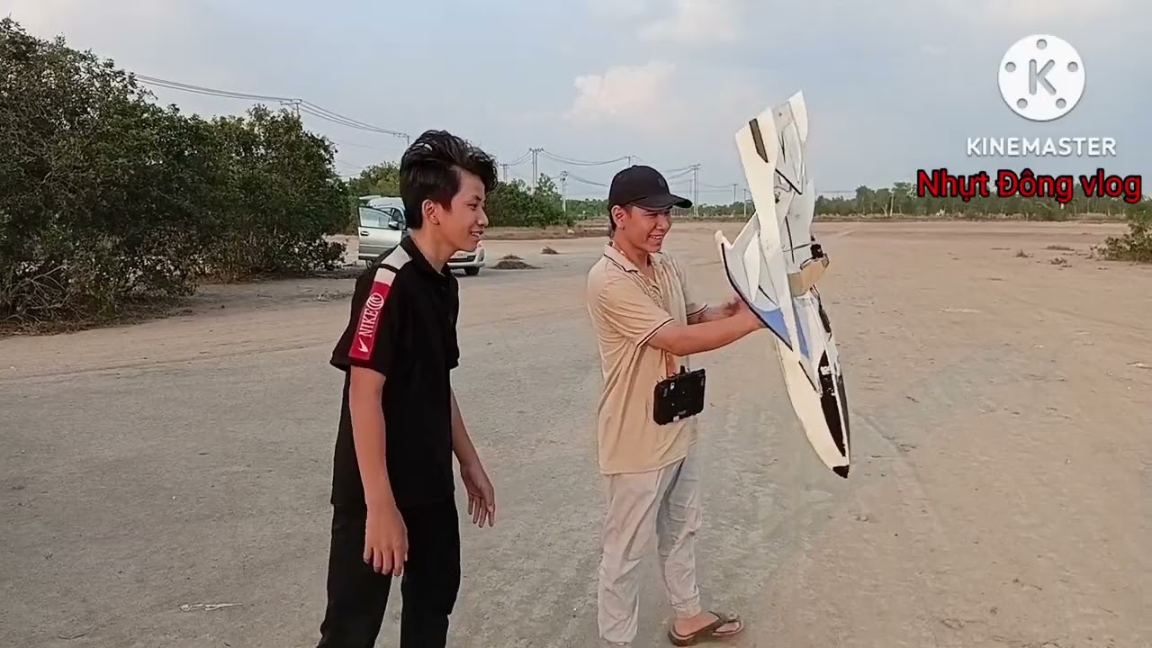 Thử nghiệm máy bay thủy phi cở rc tự lắp ráp 