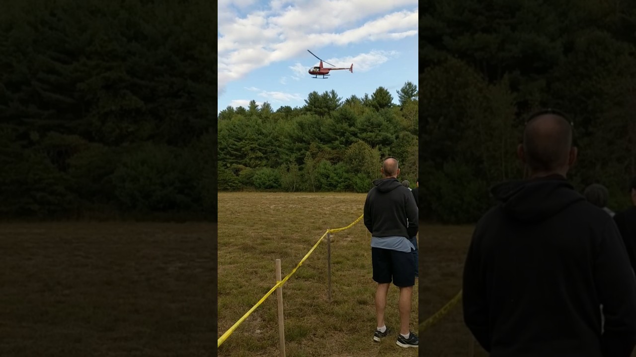 Helicopter Landing 🚁 Robinson R44 Raven II #shorts #helicopter #landing #pilot #tourism