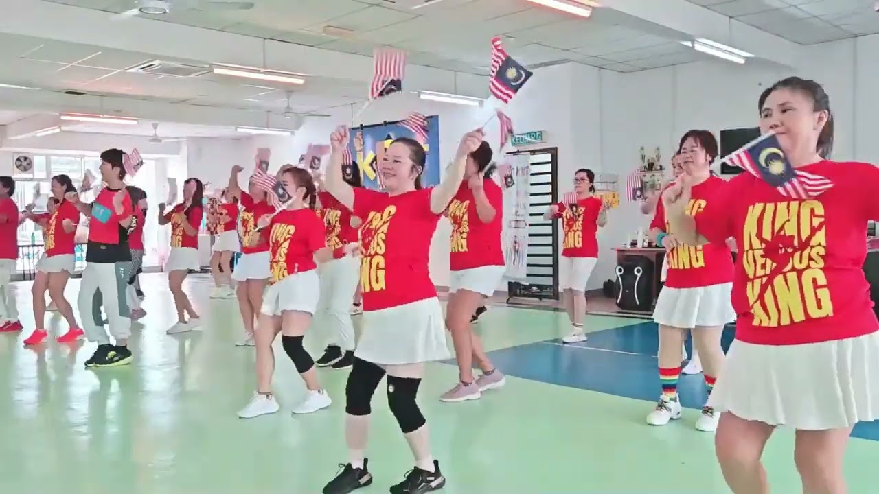 Jalur Gemilang Zumba 🇲🇾 Merdeka Day Dance | Studio + Event Hybrid | KRT快来跳家族