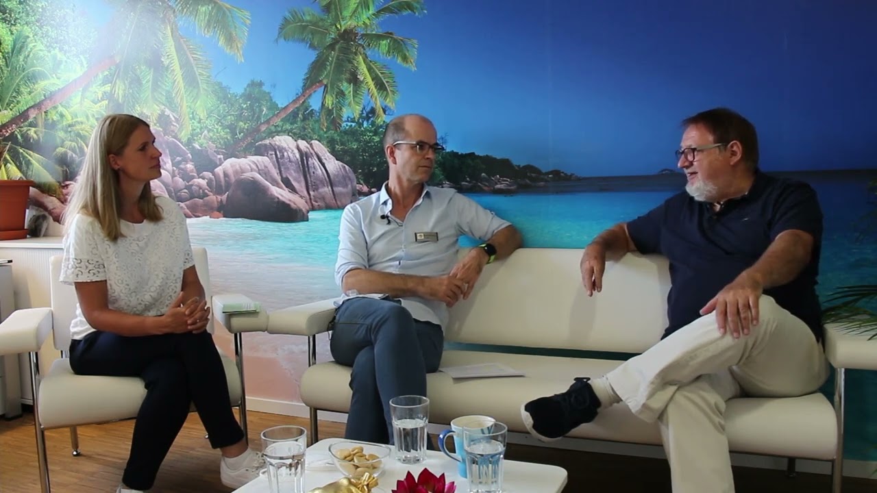 Facetten bewegt: Talk mit Dr. Dieter Grupp auf der weißen Couch