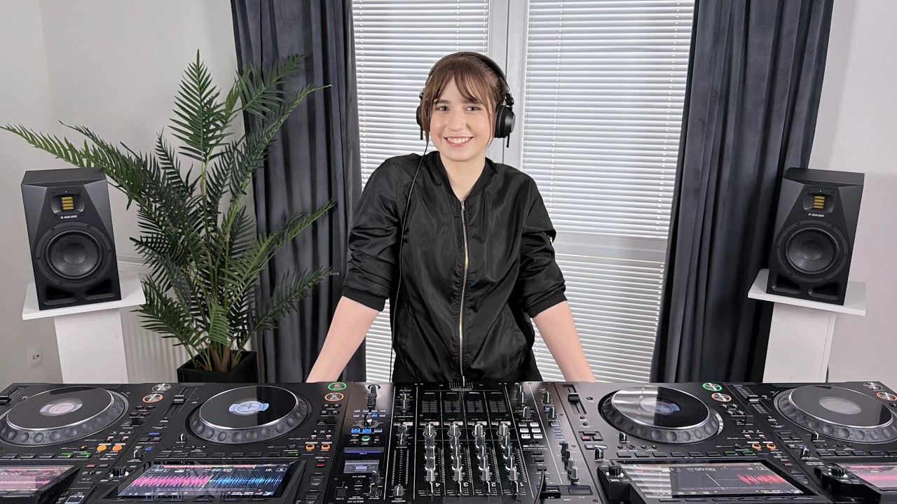 DJ GABI - 1 HOUR SET MELODIC TECHNO & PROGRESSIVE HOUSE MIX 2026 🔥🎧