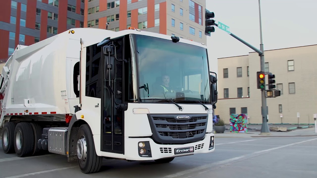 Freightliner EconicSD Walkaround