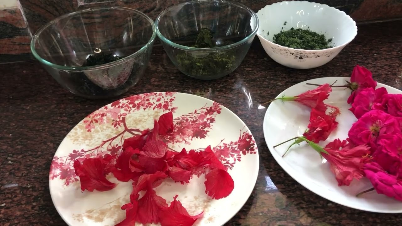 Making Oil with easy ingredients | Curry leaves , mehendi ,hibiscus flower and leaves #oil #easy
