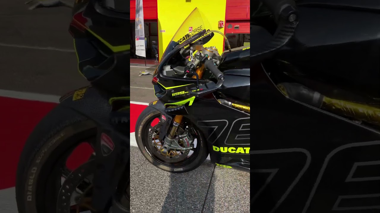 Black & Yellow Ducati Panigale 1199 
