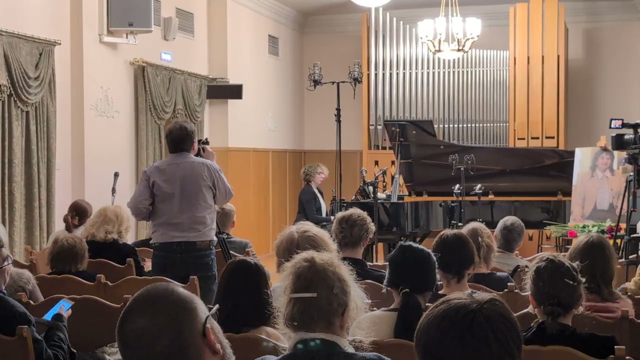 S. Gubaidulina Chaconne for piano - Nino Barkalaya