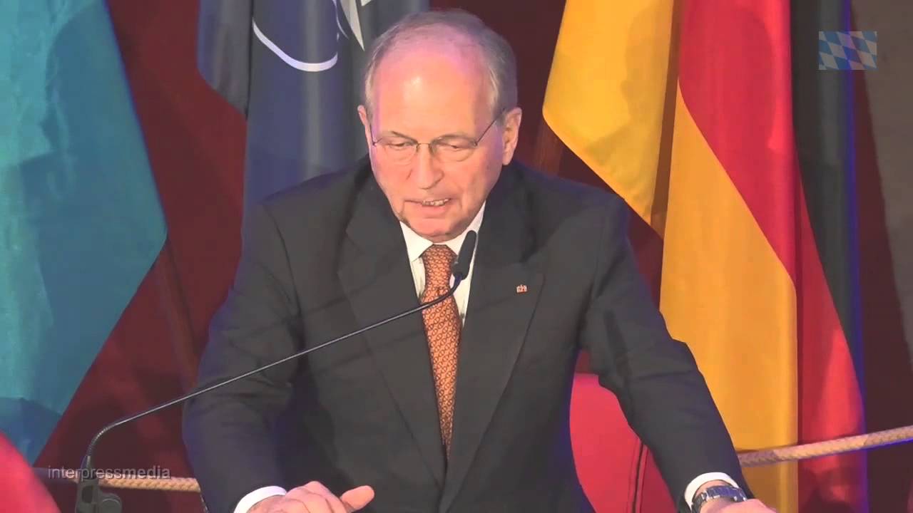 Sicherheitspolitisches Gespr&auml;ch im Prinz-Carl-Palais. Begr&uuml;&szlig;ung durch Wolfgang Ischinger