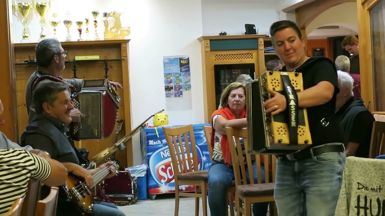 In Feierstimmung - Monika, Hermann, Markus und Hans