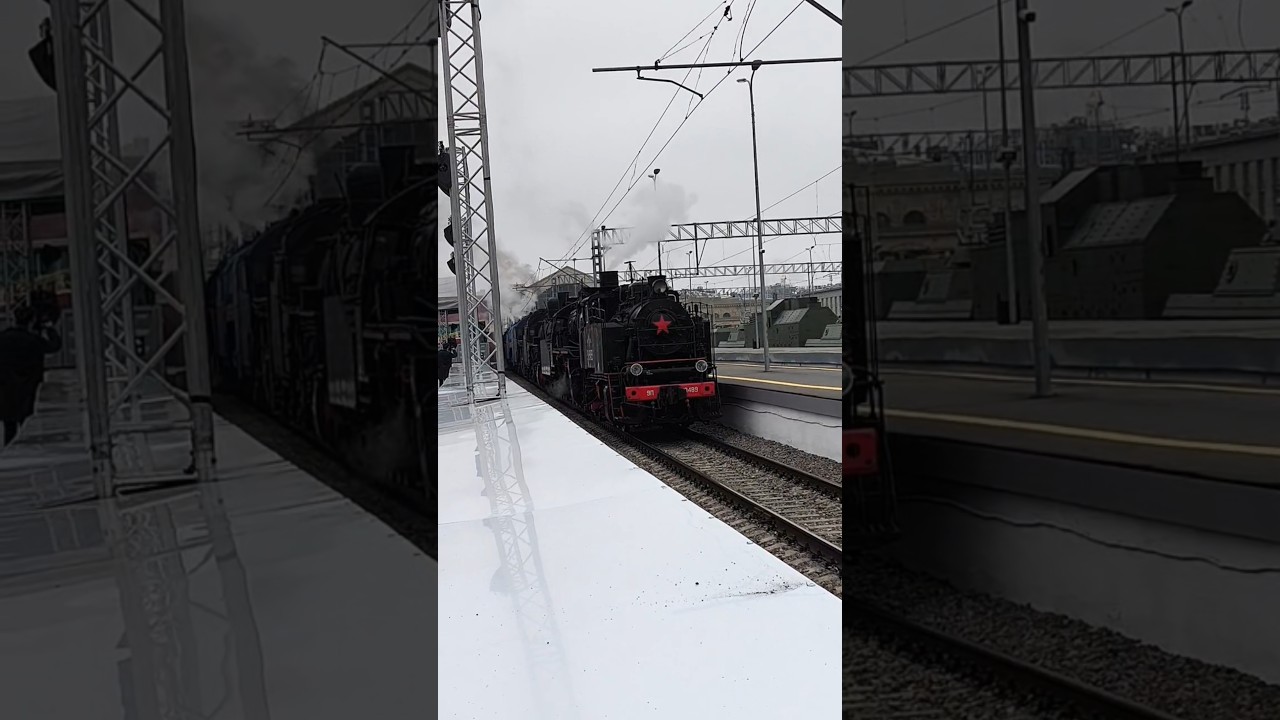 Паровозы ЛВ-0182, П36-0027, Л-2055, Ем-3747, ТЭ-3162, 9П-19489 едут в сплотке на Балтийский вокзал