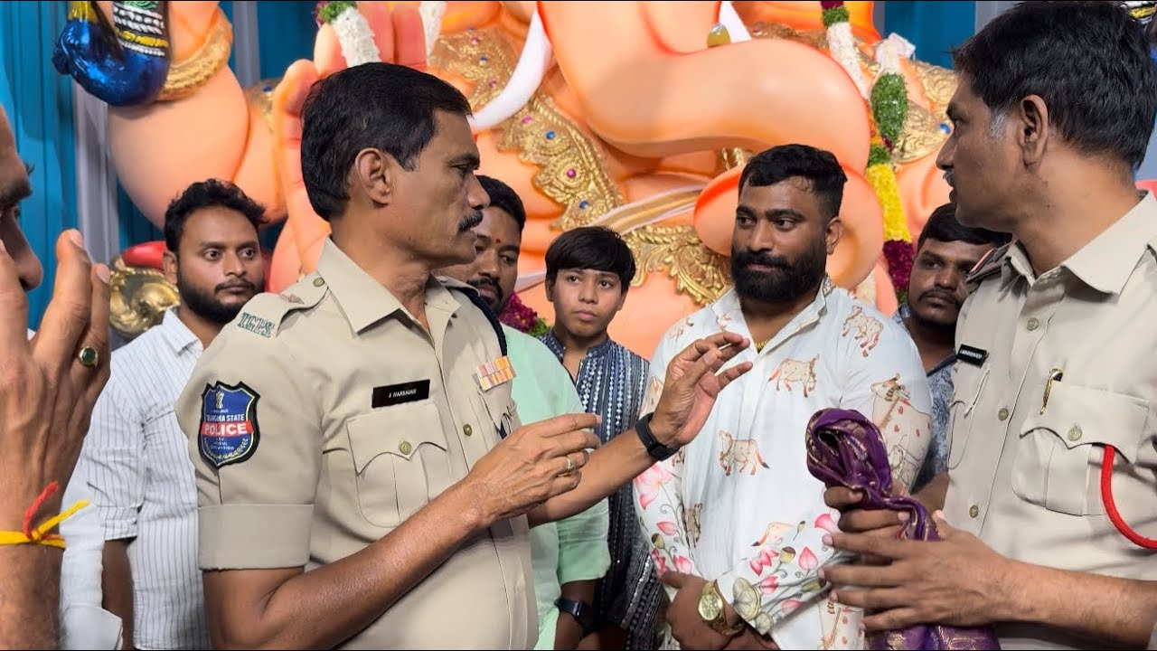 DCP Narsaiah at Ramnagar Siddiq Ganesh 2025 | 786 KG Laddu | Ramnagar Siddiq Bhai Ganesh 2025