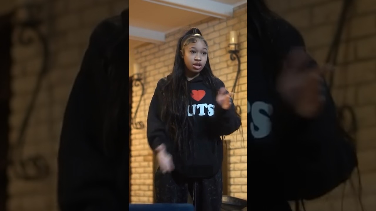 Yanni said she has never been for the streets #richboytroy #yannimonet