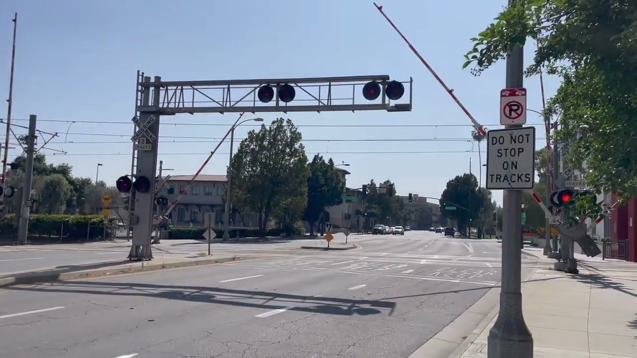 Del Mar Boulevard Railroad Crossing - Pasadena, CA