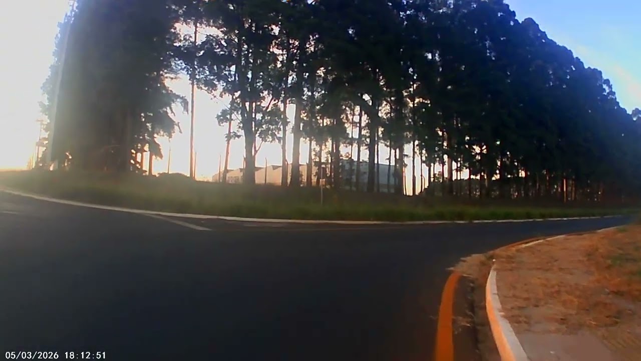 Pense num dia muito bão e bora pra casa 🏠🏠 e marcha na magrela 😛😜😁