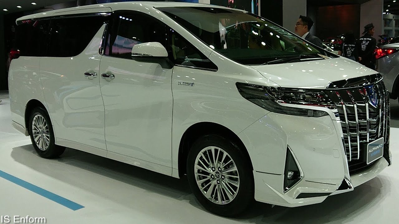 2020 Toyota Alphard 2.5 HYBRID E-Four / In Depth Walkaround Exterior & Interior