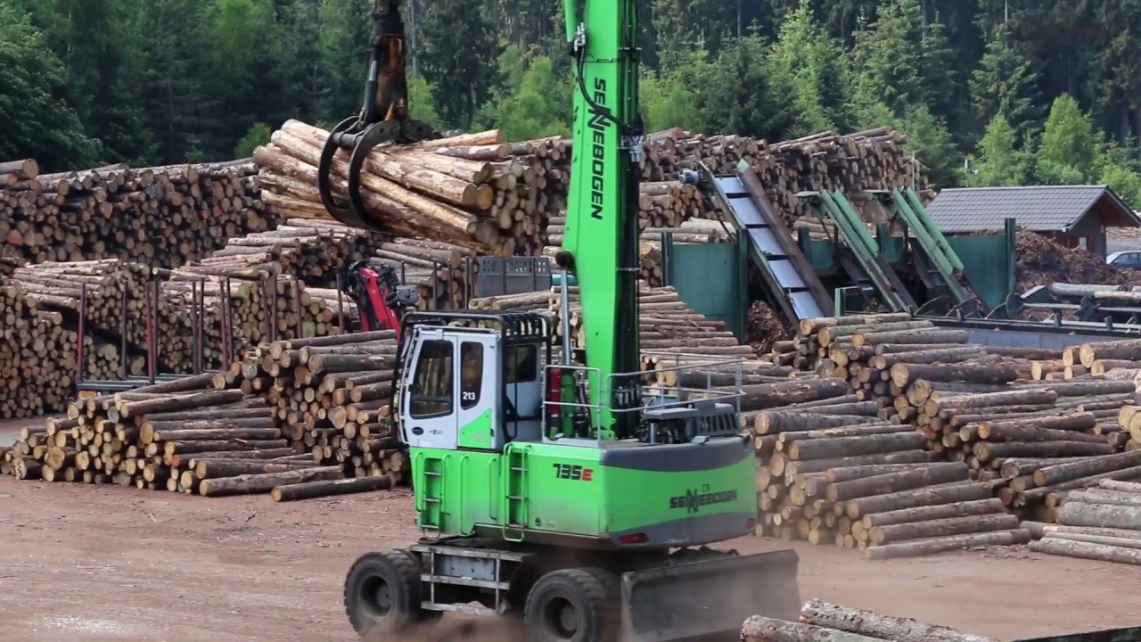 SENNEBOGEN 735 E Mobil - Holzumschlag bei der Ziegler Group, Deutschland