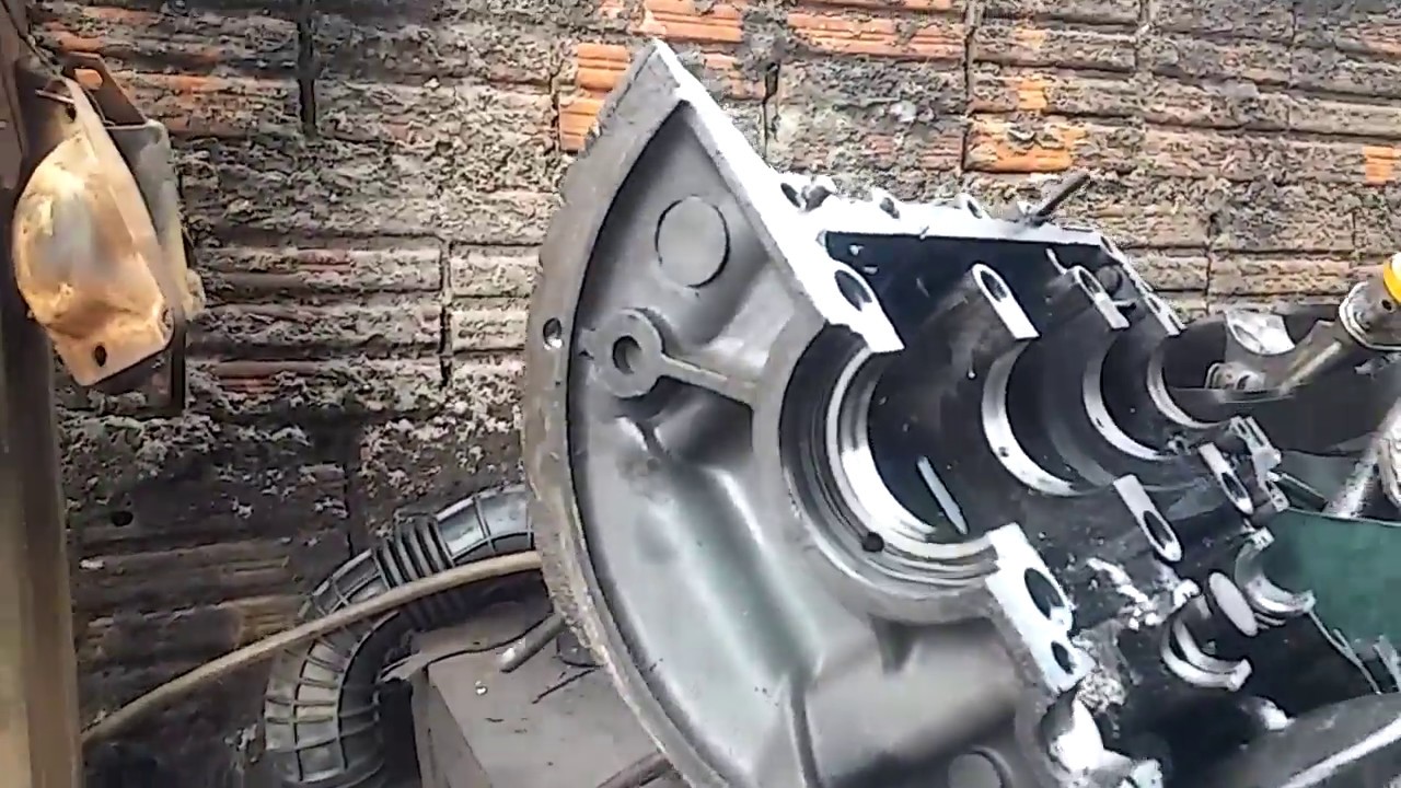 Motor de fusca fundiu  arrebentou.