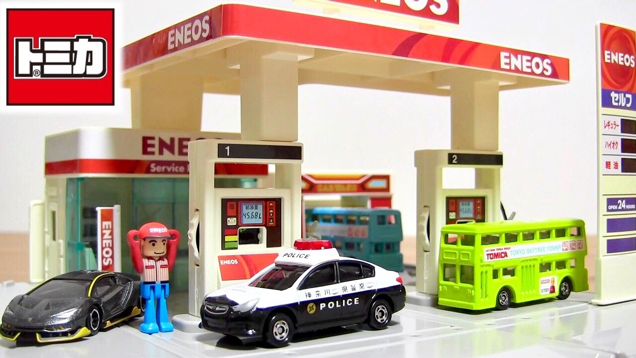 トミカ トミカタウン ガソリンスタンド ENEOS ビルドシティ 発売前に☆コマ撮りアニメ☆ギミックもたっぷりでオリジナルプラキッズ付☆洗車機などパトカー ロンドンバス Tomica