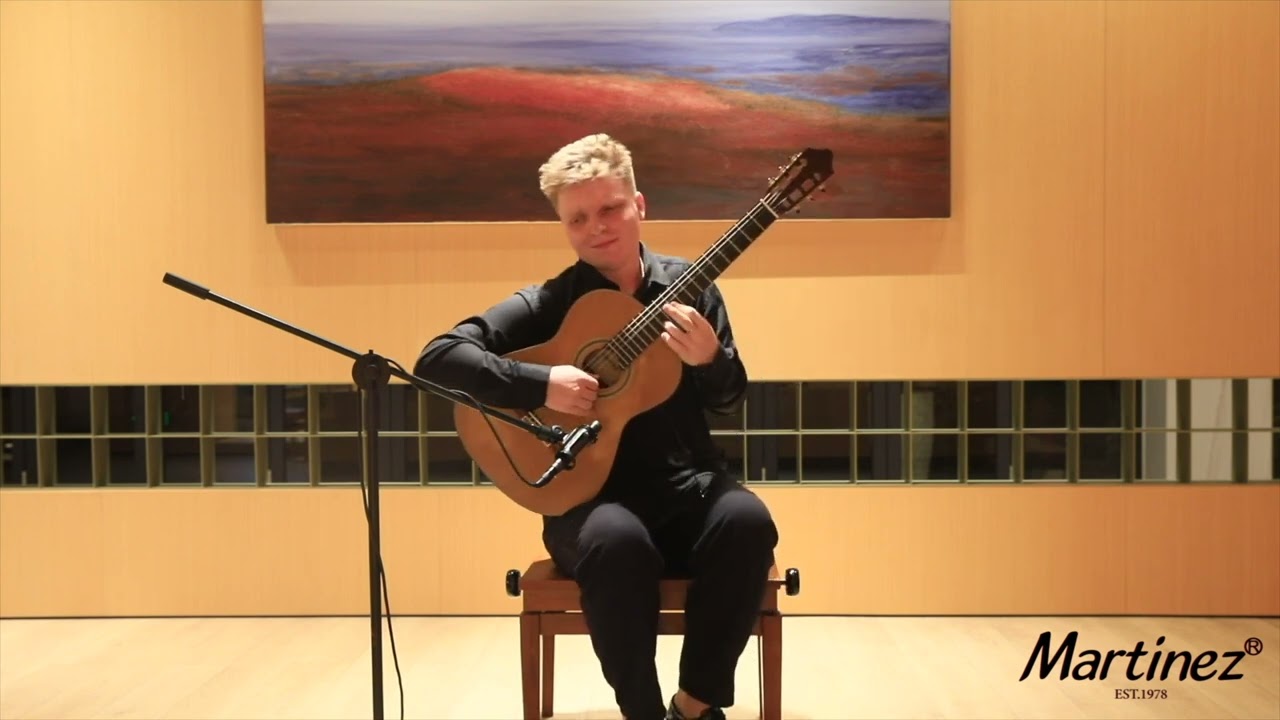 Mateusz Kowalski playing Tango en Skai by Roland Dyens on the Monaco guitar