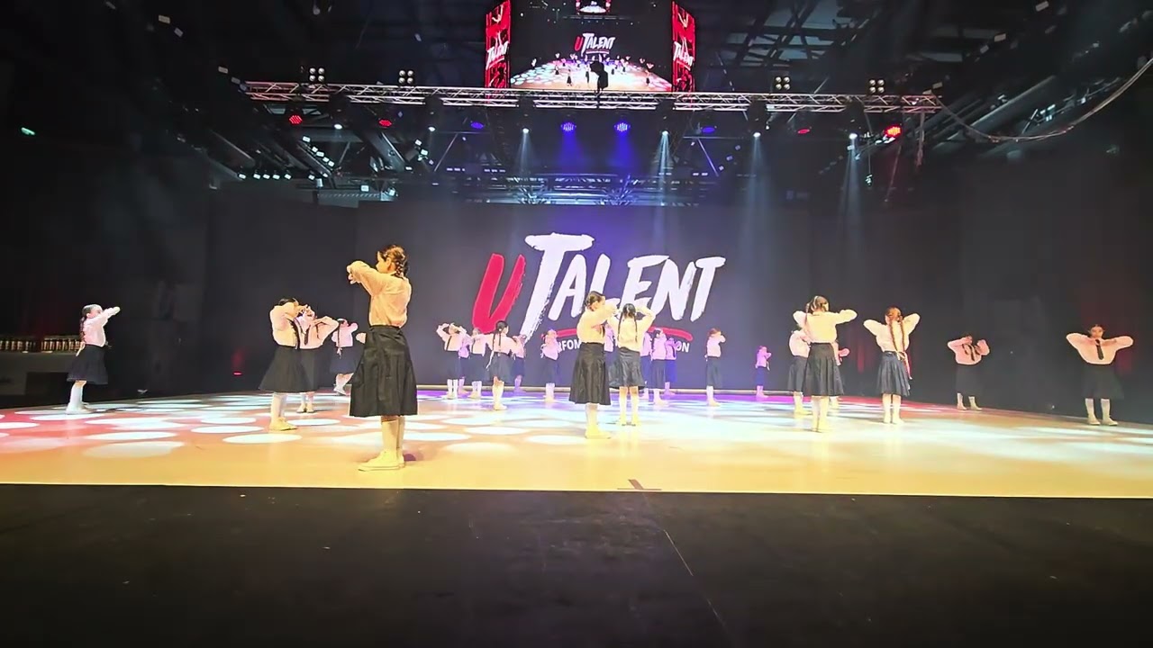 מרד נעורים סטודיו דנסינג