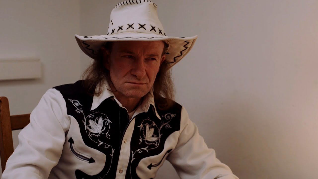 D&eacute;lits Flagrands: Arrestation d'un saltimbanque  Belge   :Johnny BYLS,Face a face a la justice