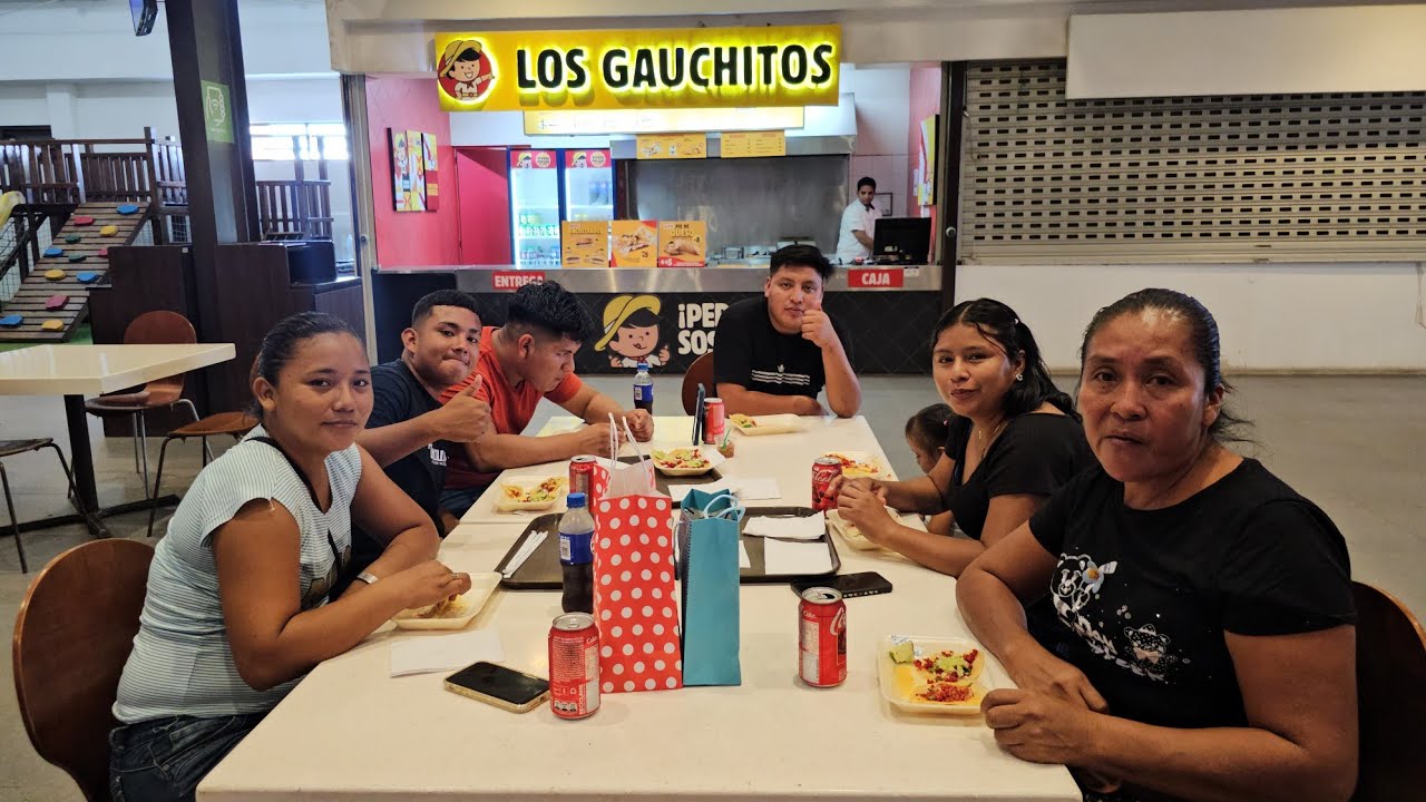EDY por Primera Vez😱 Lleva al Grupo de MATEO a Comer TACOS AL PASTOR😋 mirén Como lo disfrutamos?😋😱
