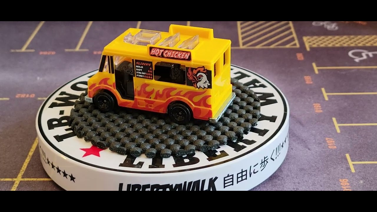 I got these Hot Wheels last Friday...AMAZING!!!  😃