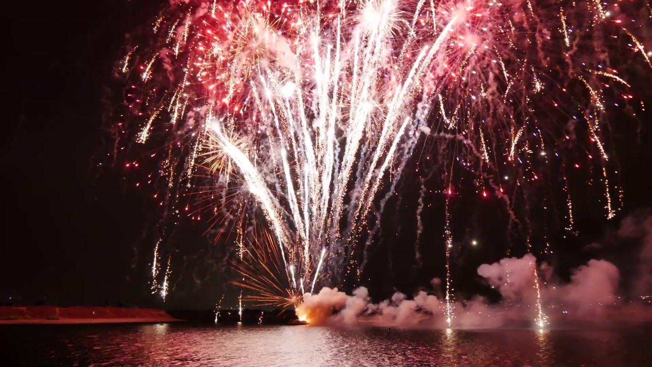 Memorial Weekend Fireworks over Seaworld