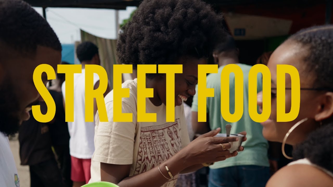 Street food béninoise : on teste l’Atassi avec des créateurs et influenceurs locaux – VLOG #8