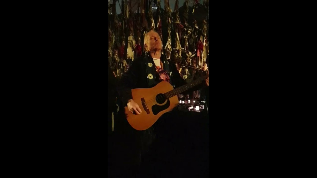 Crow's Swan Song - John Constable at Crossbones Graveyard