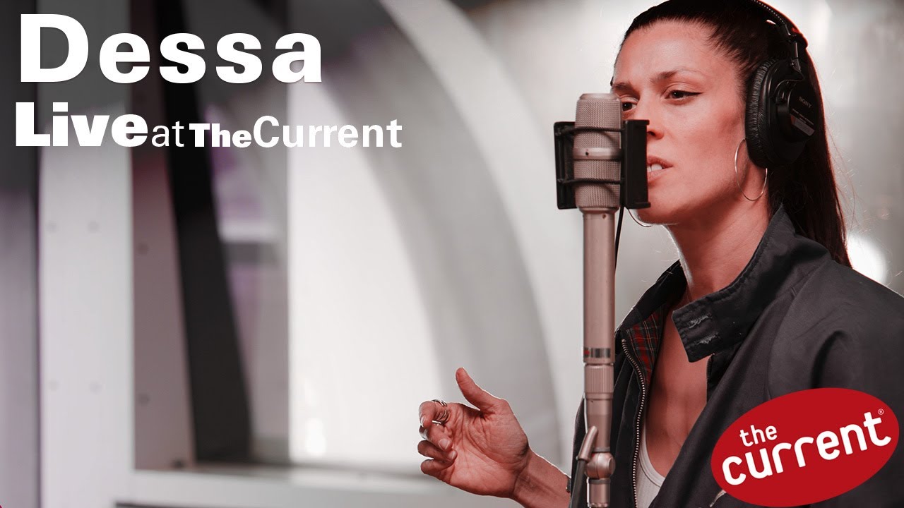 Десса исполнила три песни в студии The Current, включая "Camelot" и "Tough Call".