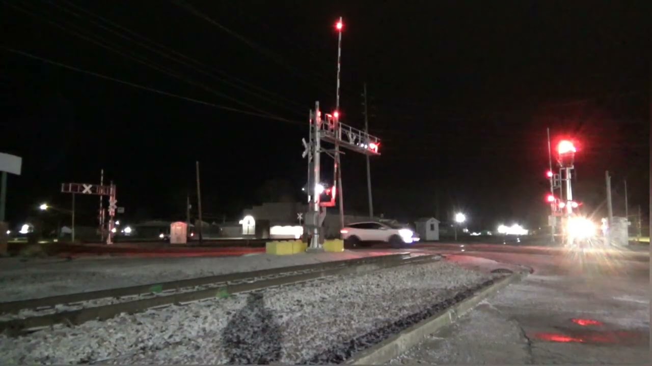 'T'was a breezy one' HWSA 3/16/26 #railfanning #train #nighttime #snow 