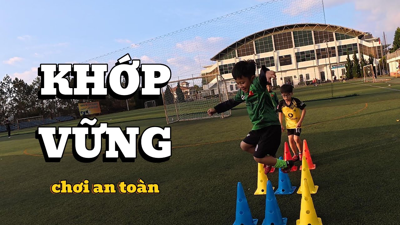 Giúp khớp cổ chân – gối – hông của trẻ U9 vững vàng hơn