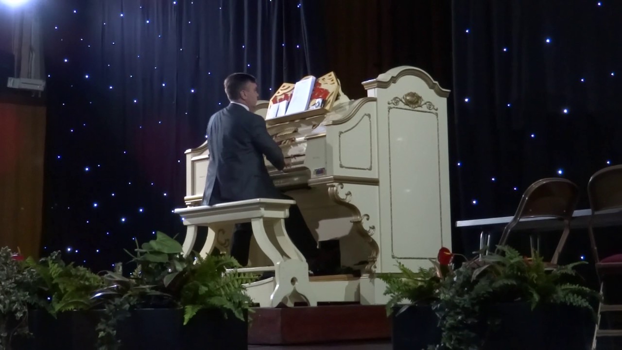 Encores Extra with Nicholas Martin on the Burton-On-Trent Wurlitzer