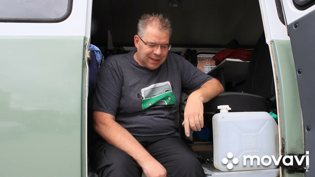 BUCHANKA 2206 Schrauben der Alu-Abdeckplatte hinter dem 4. Zylinder mit LOCTITE einsetzen,nun dicht?