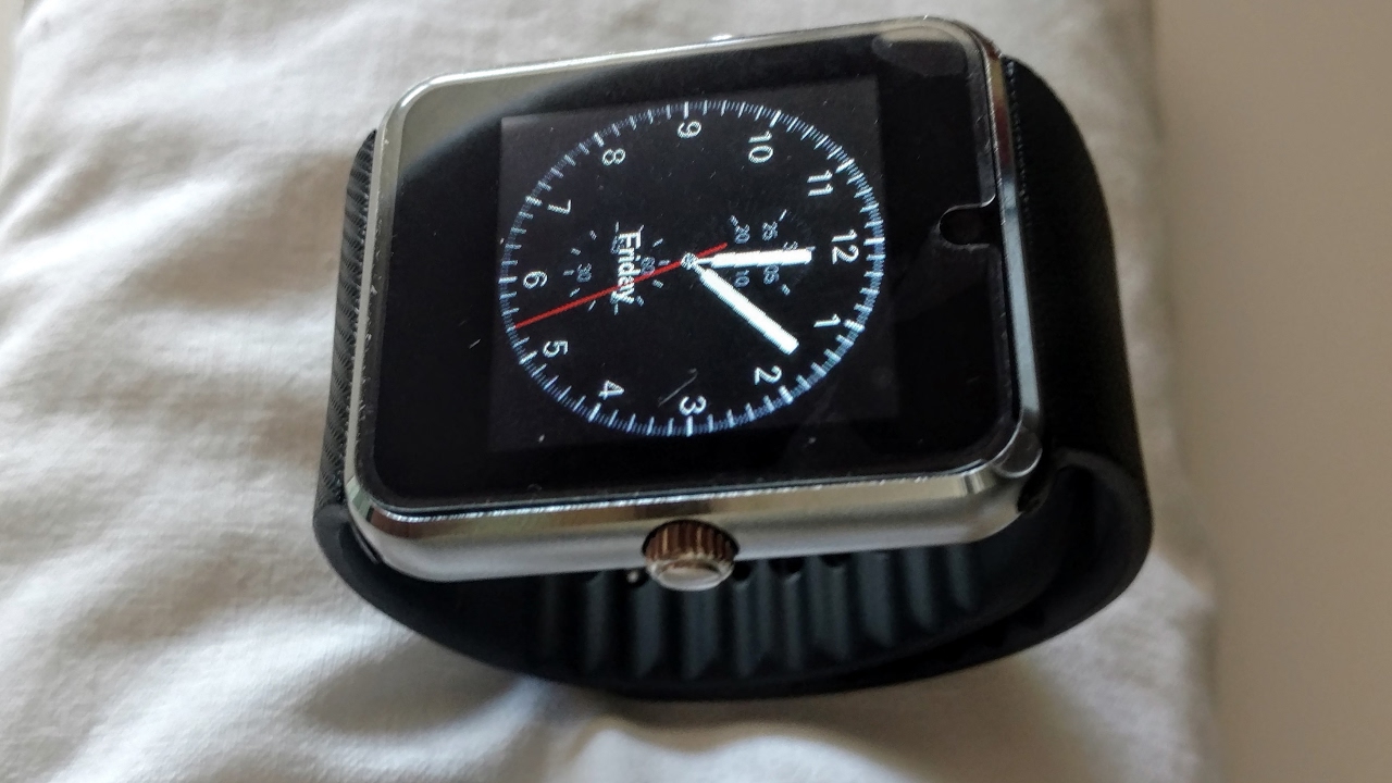Smartwatch Phone CYUC GT08 (Gearbest)