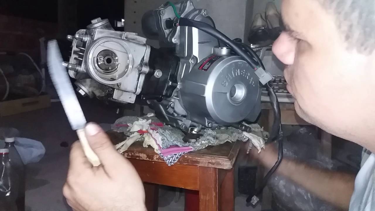 Shineray Smart - Refazendo o Motor (etapa 2: Desmontagem) -  Pistão quebrado!!
