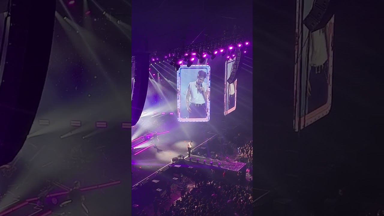Luan Santana relembrando os primeiros sucessos no Farmasi Arena 05/07/2025