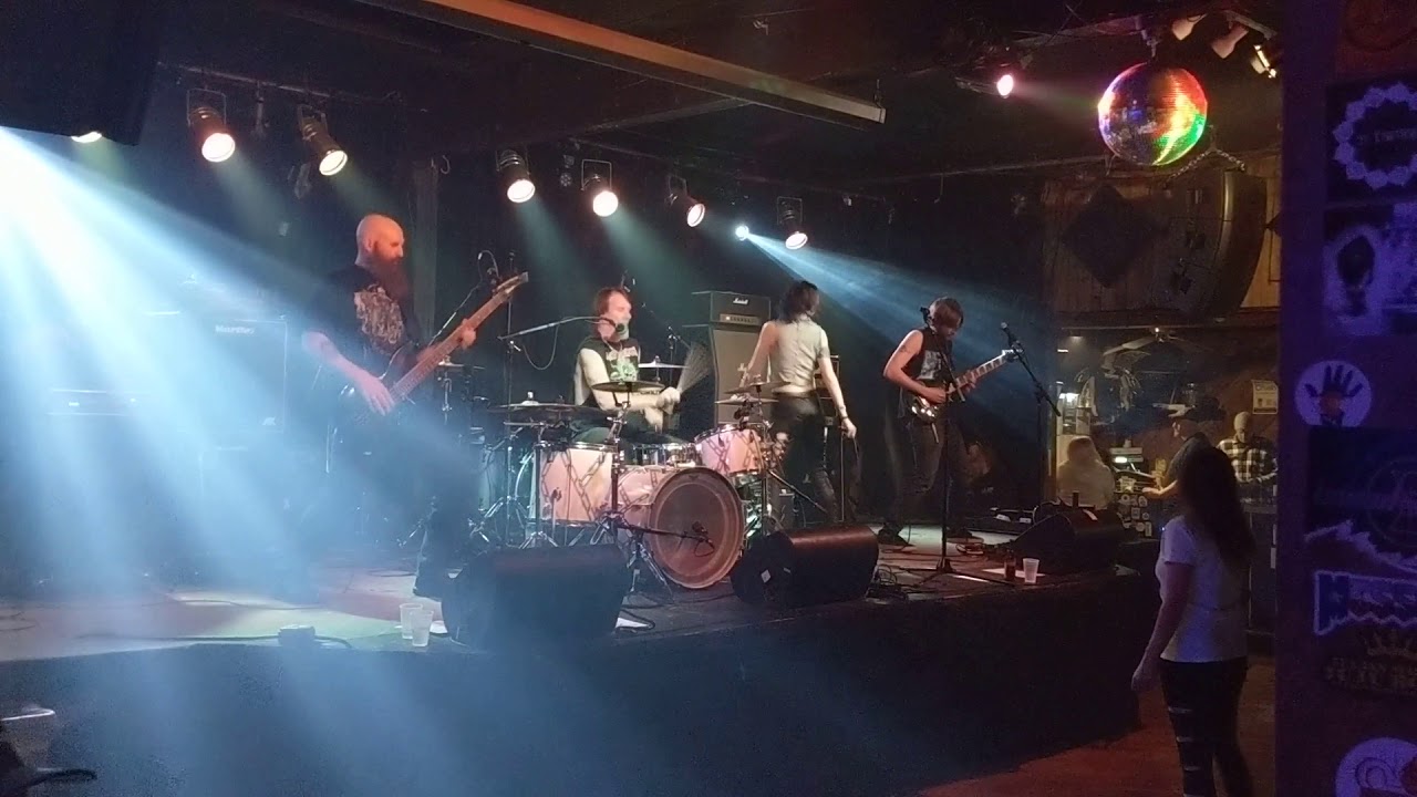 LIQUID TITANIUM - TOO HOT TO DROP @ Herman's Hideaway 03/09/19