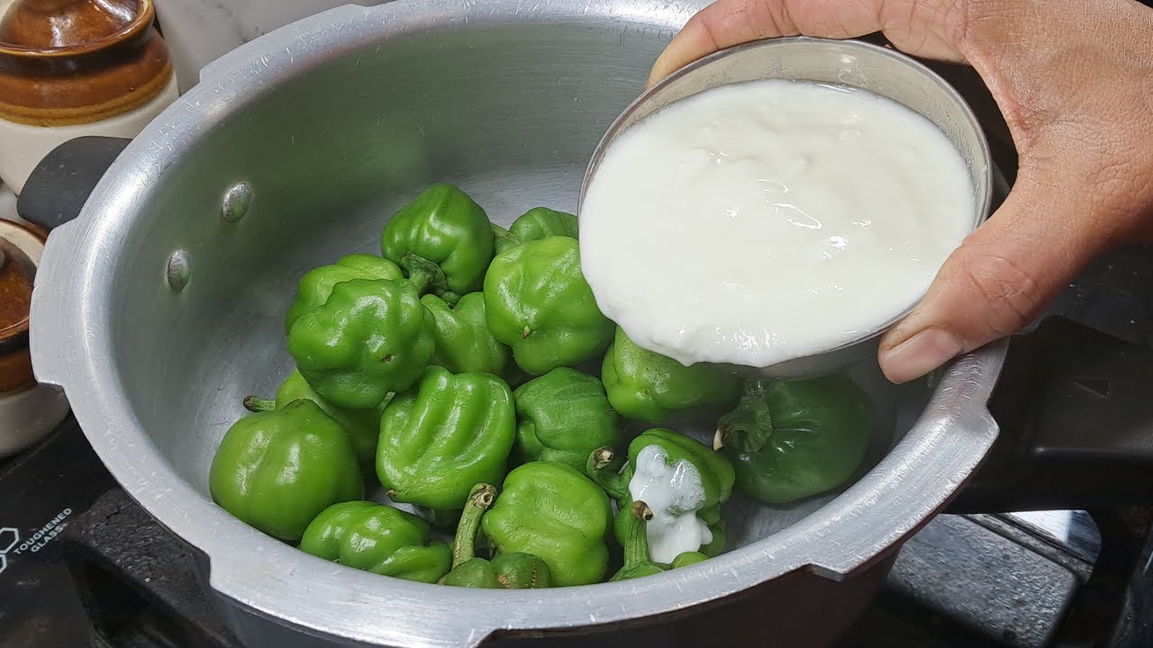 1ಕಪ್ ಮೊಸರು👉ಕ್ಯಾಪ್ಸಿಕಂ(Capsicum)ಇದ್ರೆ ಹೊವಿನಂತೆ ಮೃದುವಾದ👌ಬಾಯಲ್ಲಿಇಟ್ಟರೆ ಕರಗುವ ಹೀಗೊಂದು ಹೊಸ ರುಚಿ😋breakfast