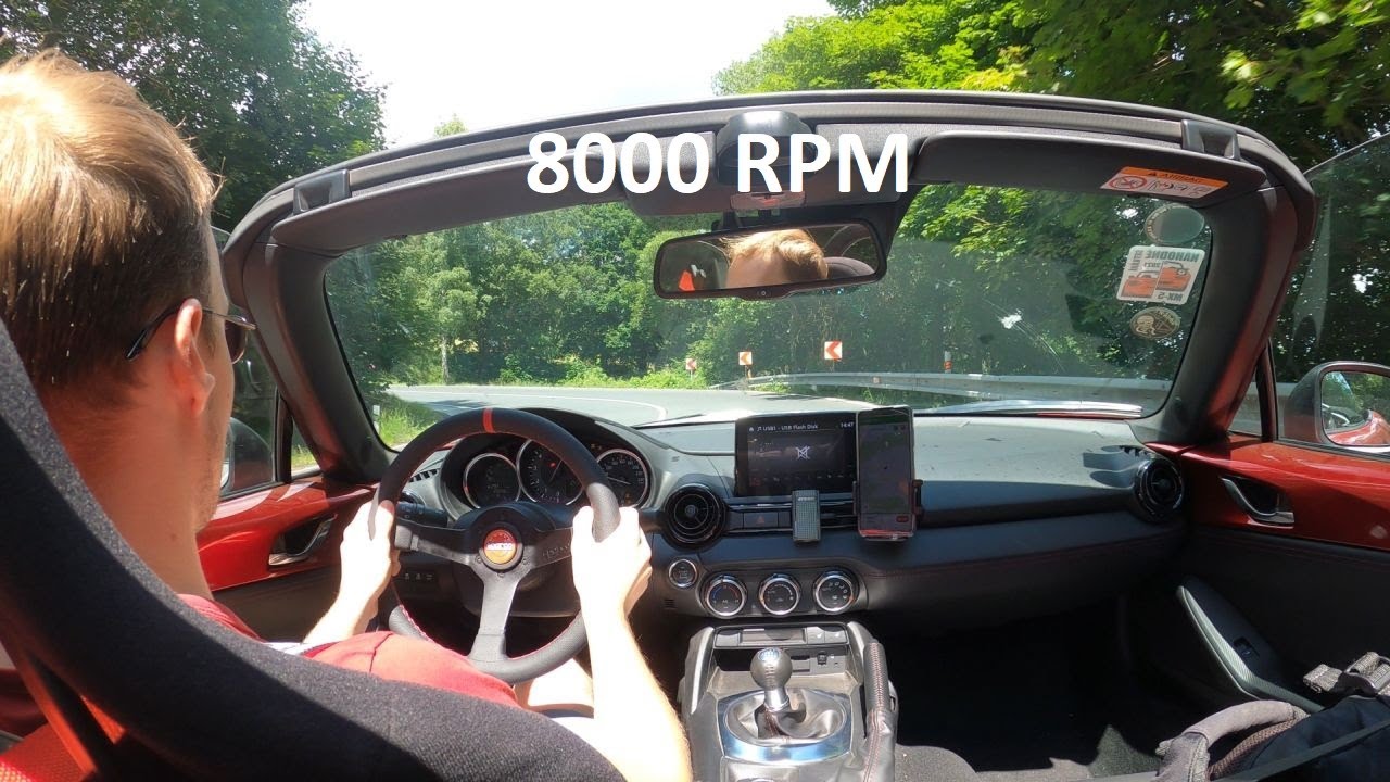 8000 RPM Mazda MX-5 ND ripping through corners