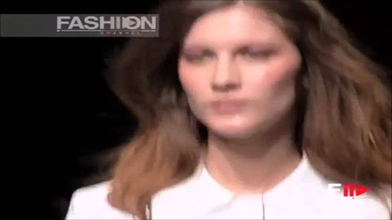 Gisele Bundchen   Prada Spring Summer 1999