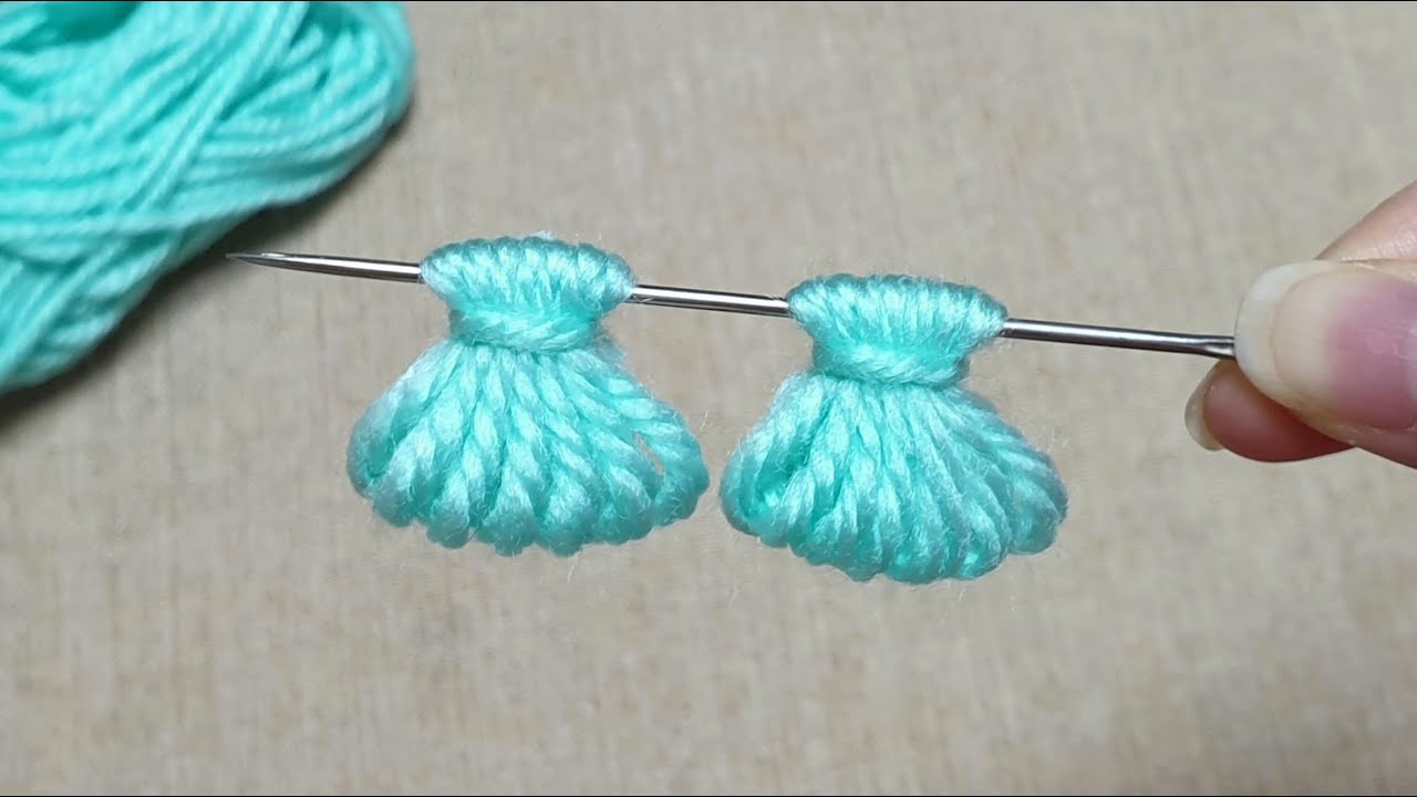Super Easy Flower Craft Ideas with Woolen - Hand Embroidery Amazing Trick - Wool Flower Design