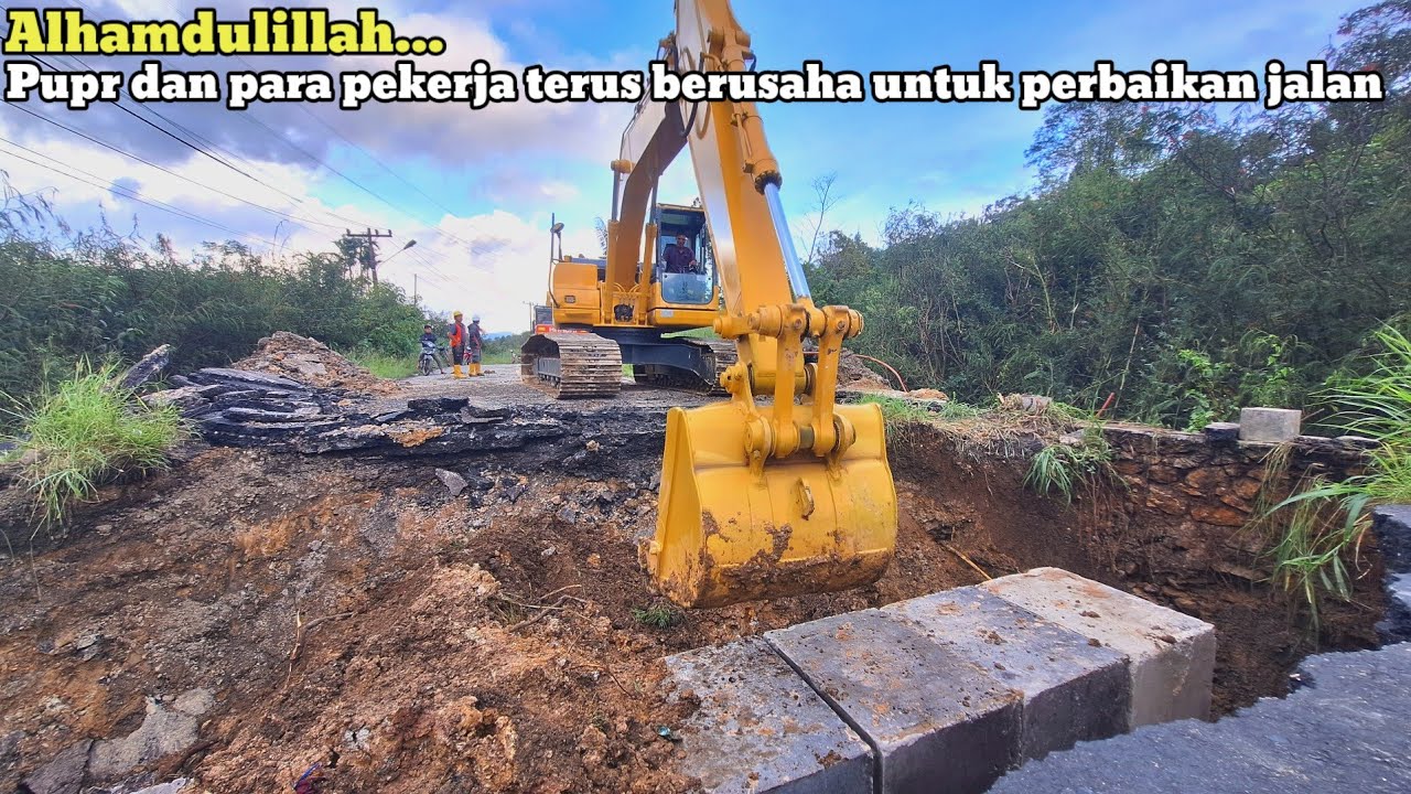Alhamdulillah‼️Pupr dan para pekerja terus berusaha untuk perbaikan Jalan