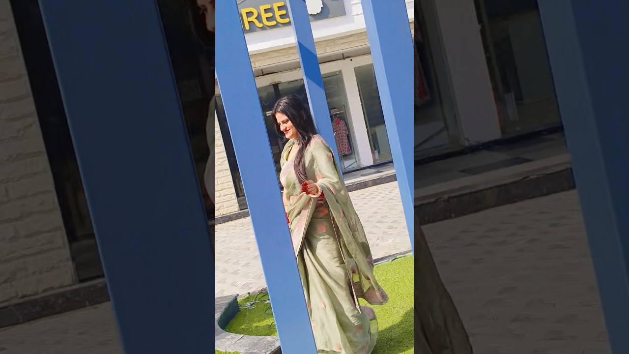 Dekho gour se #ytshorts #trendingshorts #viral #reel #insta #trending #couple #marriage #vlog #song