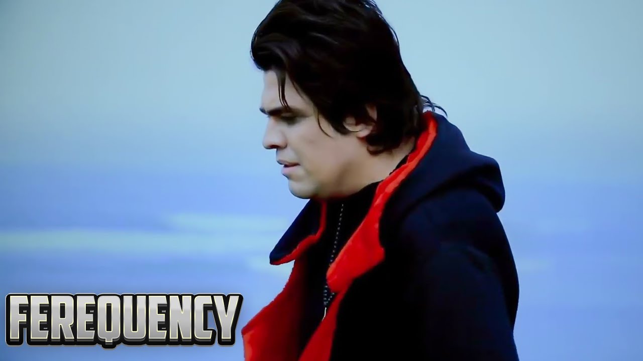⁩ موزیک ویدیوی فرکانس از علیرضا موسوی | Alireza Mousavi - Ferequency