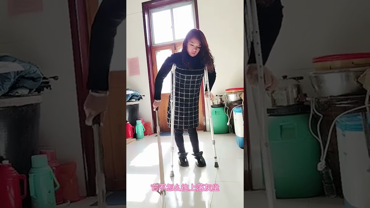 POLIO ||  Very Beautiful woman doing house Hold with Crutches 好久没和师傅相聚了。 #结集吧光合创作者 #真人真事的农村儿麻女人的生活
