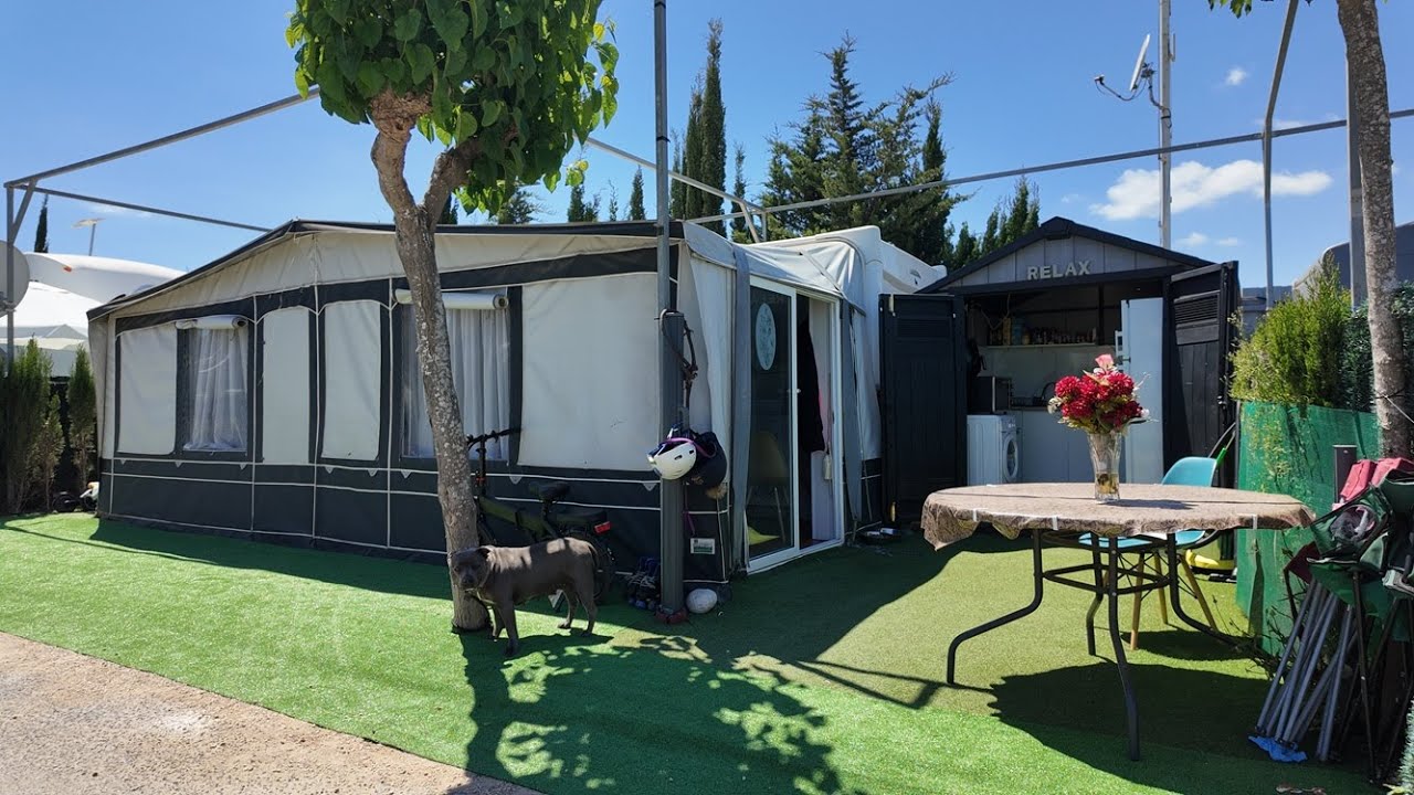 REDUCED! Touring Caravan & Awning For Sale On Camping Benisol Campsite in Benidorm - €26,000