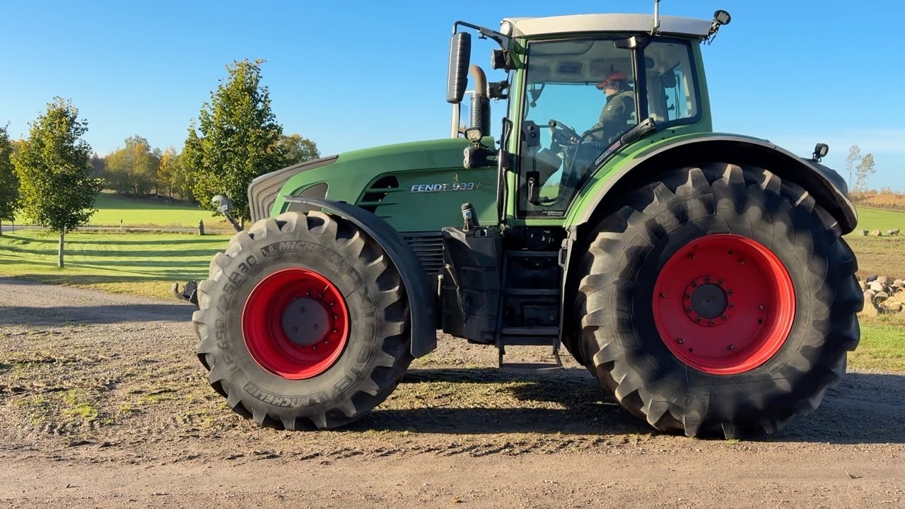 Köp Traktor Fendt 939 Vario ProfiPlus med frontlyft & dubbelmontage på Klaravik