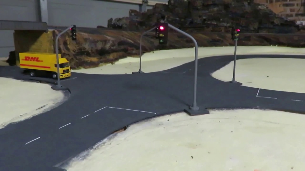 Railway Crossing with Faller Car System