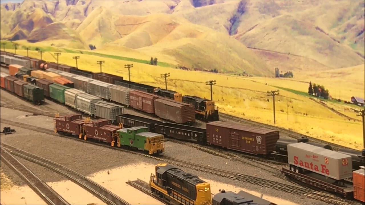Oregon Joint Line - 2nd Shift Operations at Monument Yard