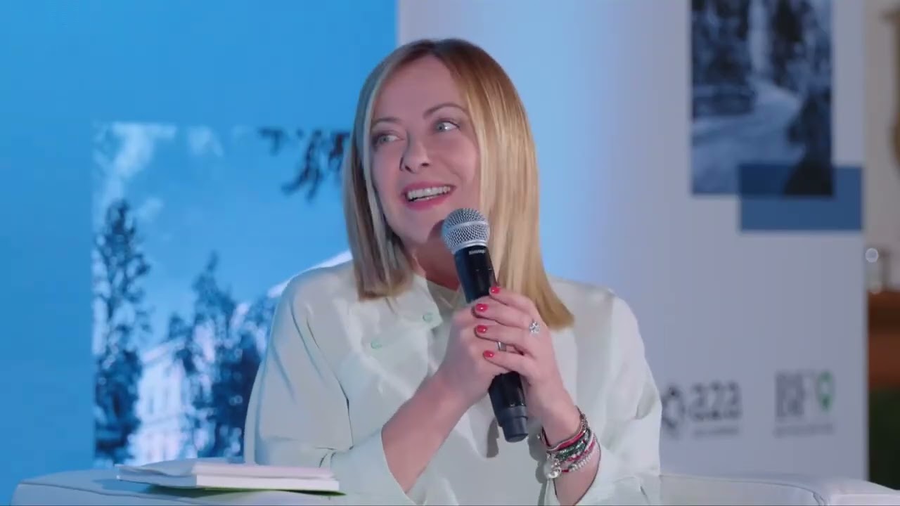 Una straordinaria Giorgia Meloni a “Il giorno de La Verità” con il direttore Maurizio Belpietro.